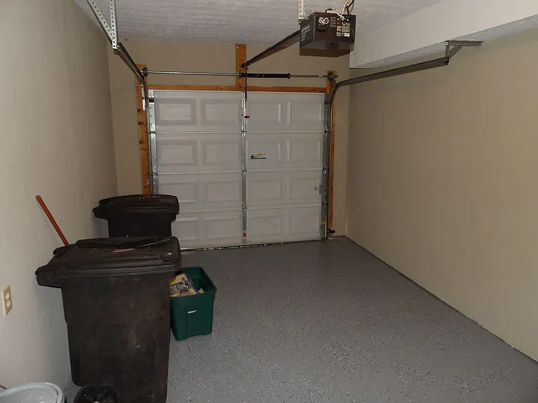 312 Bypass Plaza Dr — Photo 32