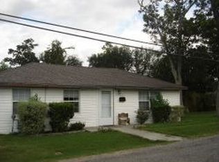 727 Santee St, Port Neches, TX 77651