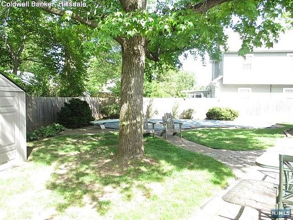 4th image of 42 Eagle Dr