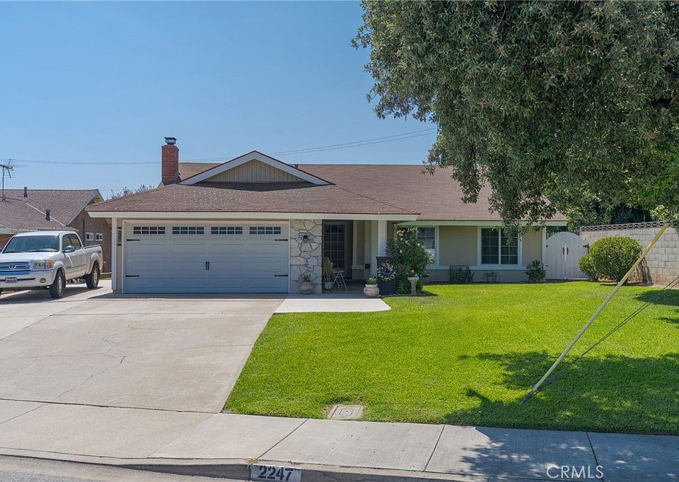 1st image of 2247 Stratford Way
