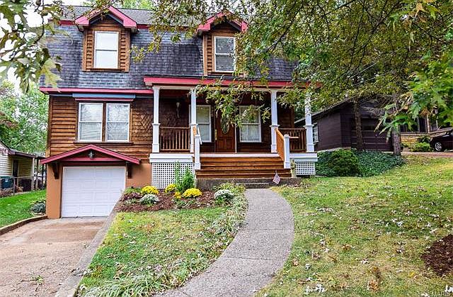 1st image of 976 Evans Ave