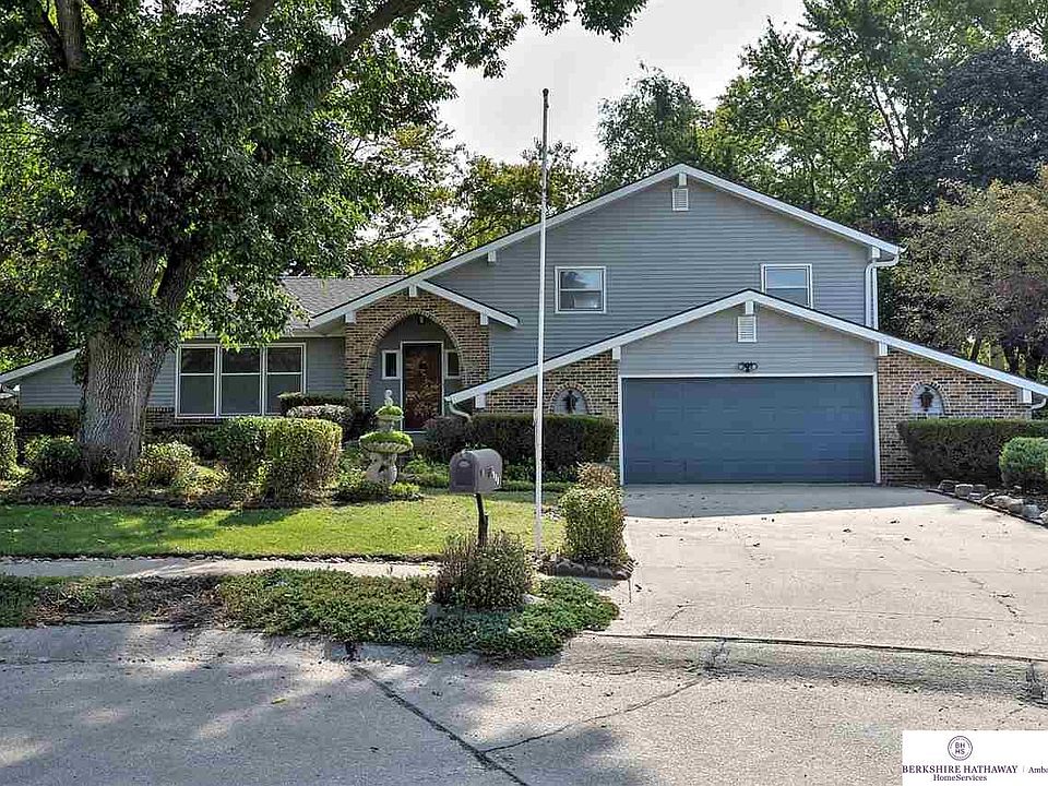 1st image of 1000 Claudene Ct
