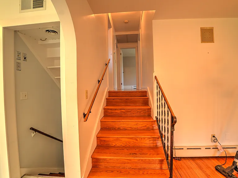 954 State Route 173 — Photo 18