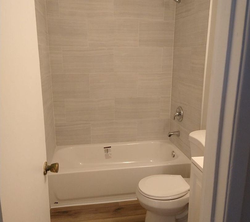 1st image of 1826 C Ave #F