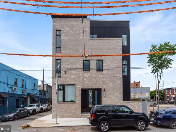 901 Emily St, Philadelphia, PA 19148