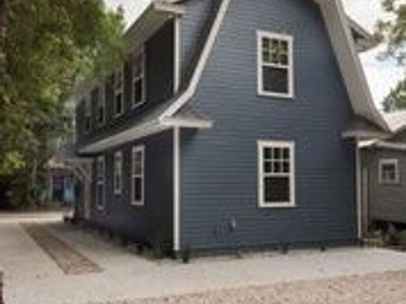 3rd image of 808 NW 4th Ave