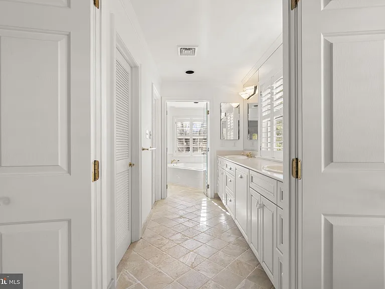 841 Mount Moro Rd — Photo 36