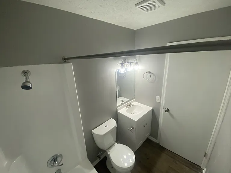 100 Hayes Ct — Photo 7