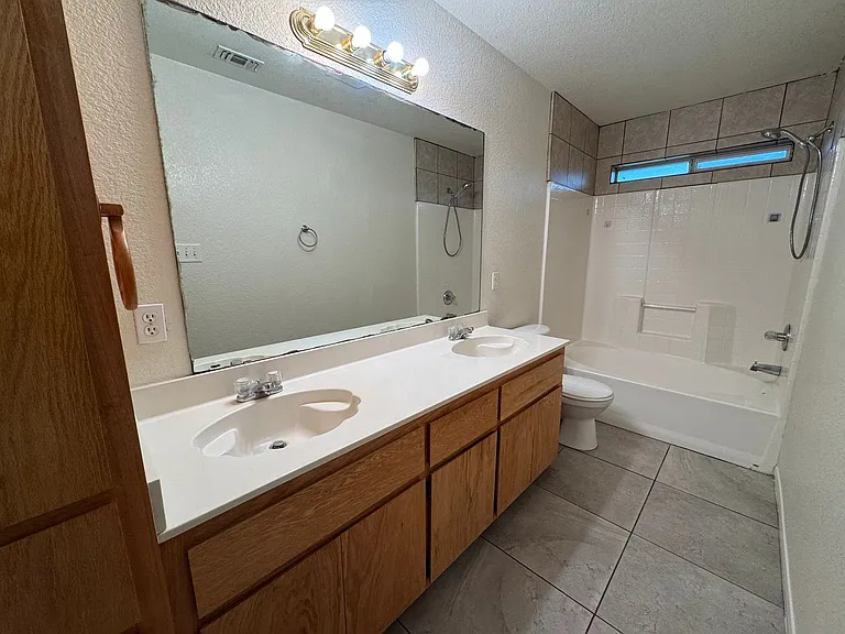 2609 Vernice Loop — Photo 21