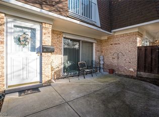 6478 State Rd APT G18, Parma, OH 44134