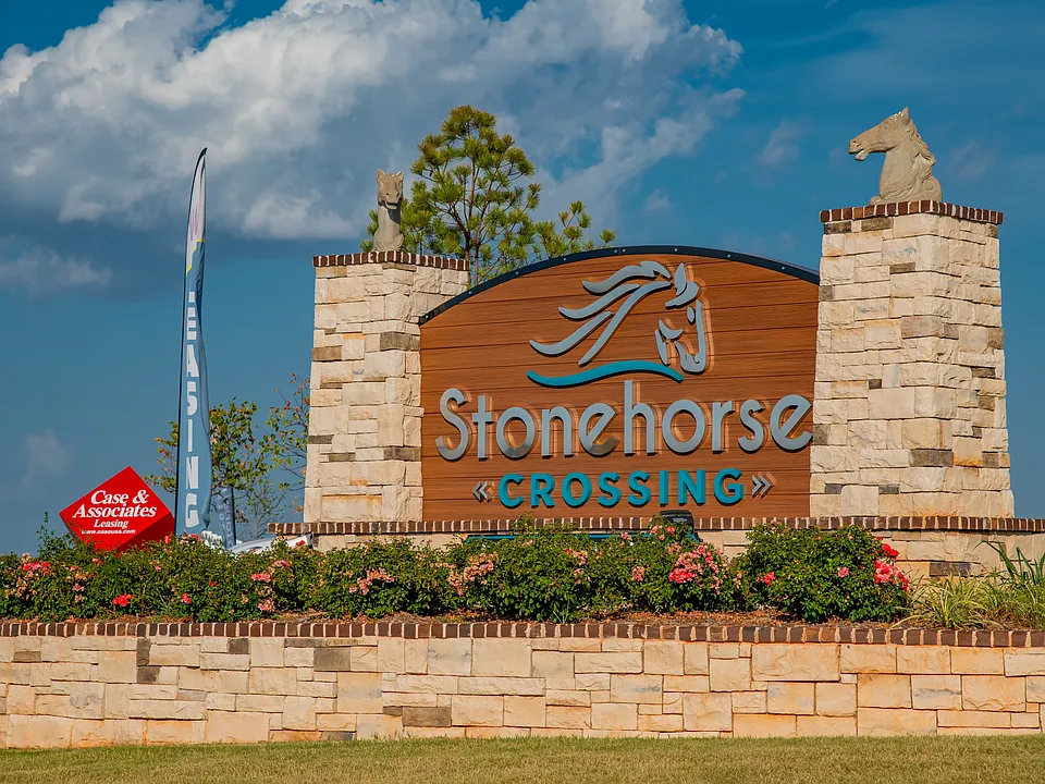 Stonehorse Crossing
