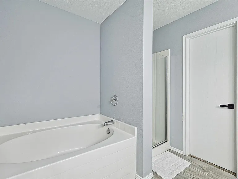 2136 Dayton Ln — Photo 19