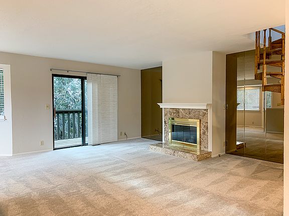 5th image of 1 Bayview Ave Unit 8