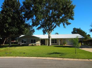 954 N Shore Dr, Biloxi, MS 39532