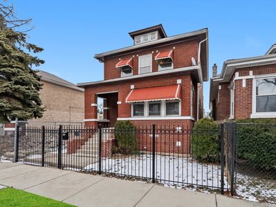 5543 S Honore St, Chicago, IL, 60636