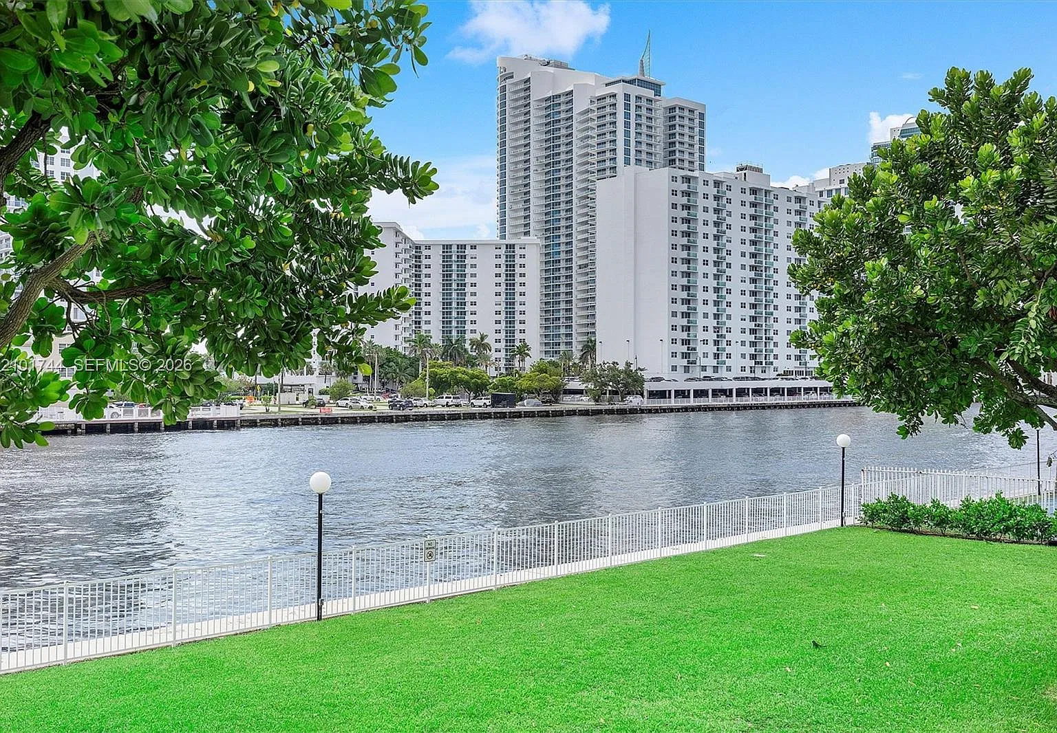 Oceanview Park Condo — Photo 2