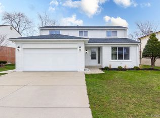 27320 Sutherland St, Southfield, MI 48076