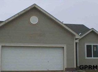 4605 Springview Dr, Bellevue, NE 68123