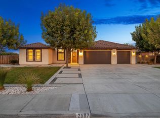 2597 Meadow View Rd, Hanford, CA 93230
