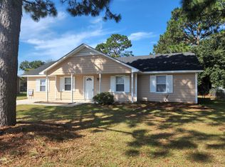 602 Sand Ridge Rd, Hubert, NC 28539