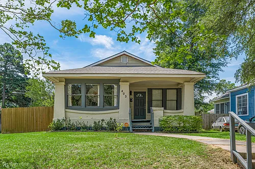403 Boulevard St Photo 1