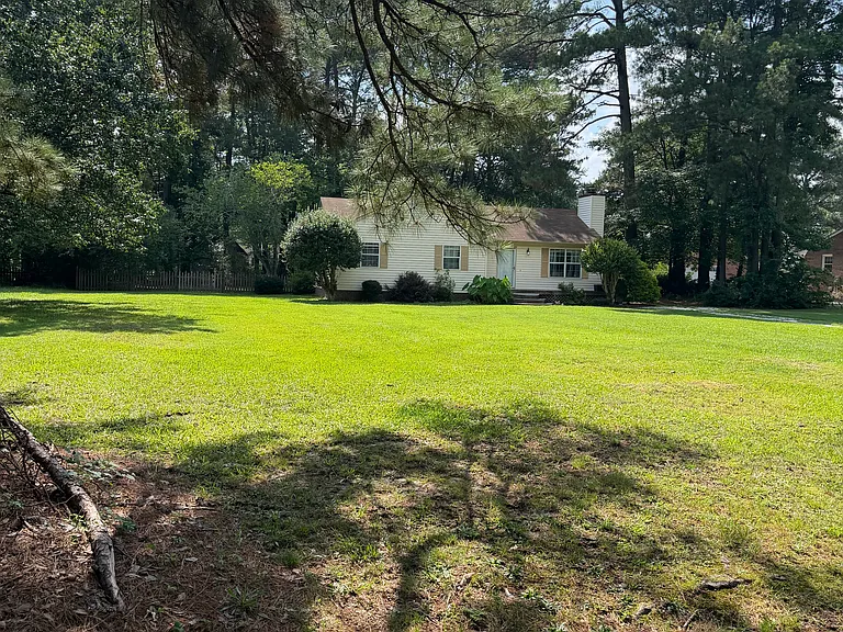 18462 Cherry Grove Cir — Photo 2