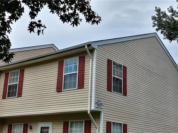 3466 Clover Meadows Dr, Chesapeake, VA 23321