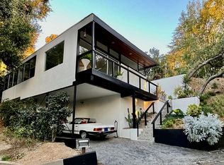 3510 N Knoll Dr, Los Angeles, CA 90068