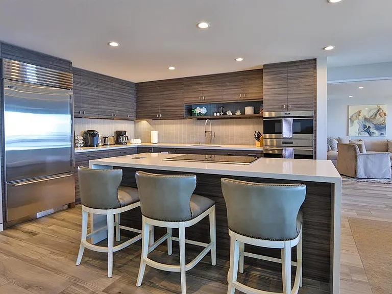 861 Beachfront Dr #B — Photo 5