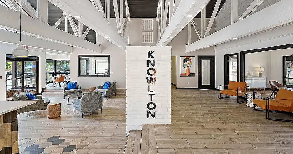 Knowlton Apartment Homes — Photo 3
