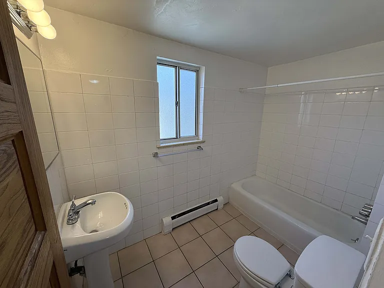 2150 N Franklin St #305 — Photo 6