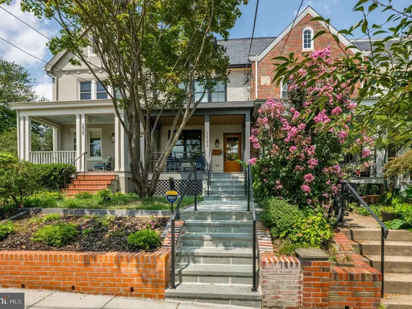 3823 Benton St NW, Washington, DC 20007