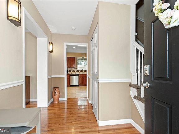 2nd image of 308 Mitchell Dr