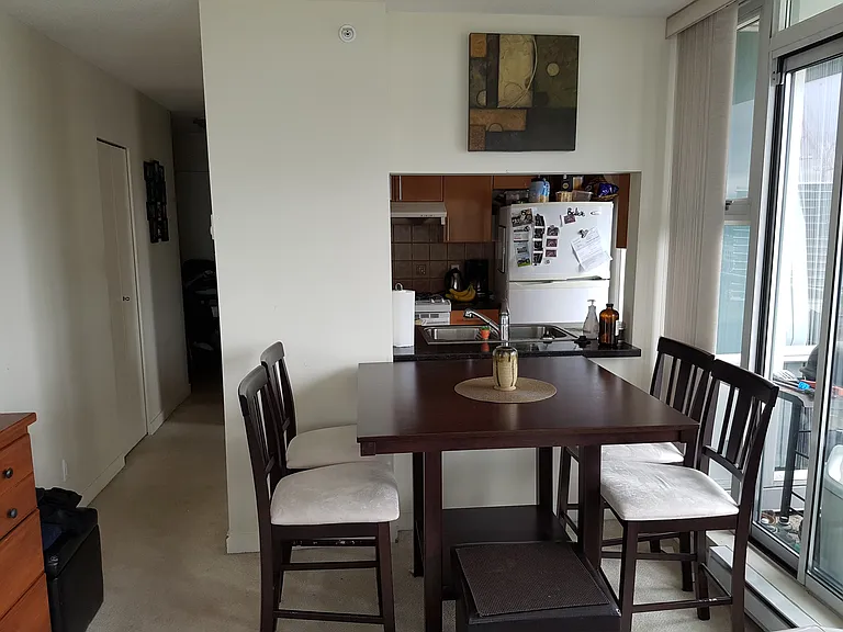 1077 Marinaside Cres #1707 — Photo 2
