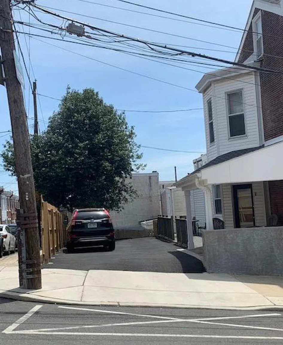 207 Hermitage St — Photo 4