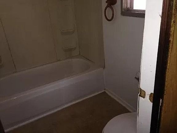 5th image of 8076 Susie St