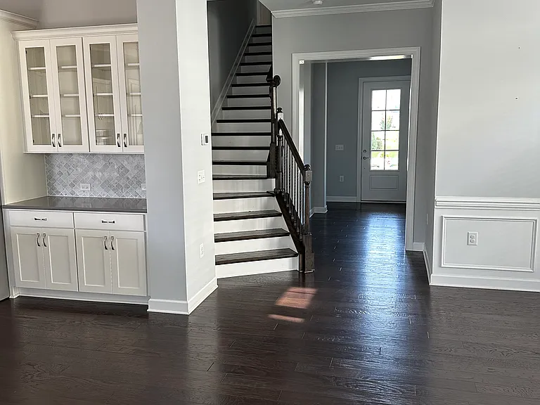 405 Old Dairy Dr — Photo 6
