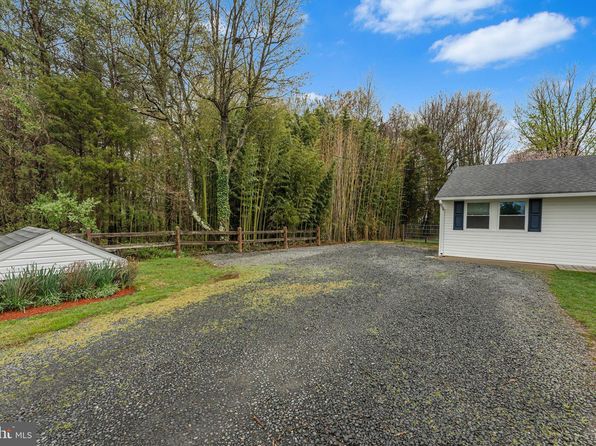 13205 Thornton Dr, Gainesville, VA 20155