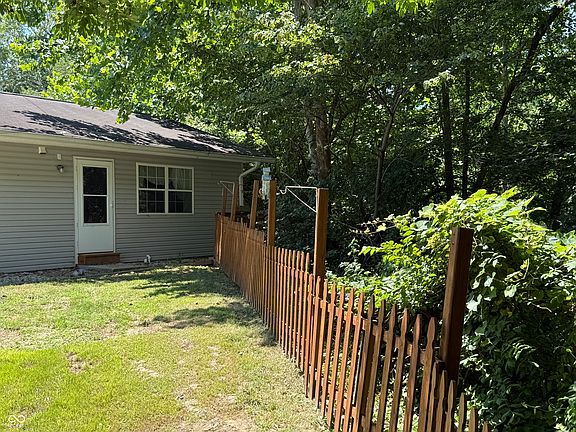 4th image of 505 N County Road 25 E