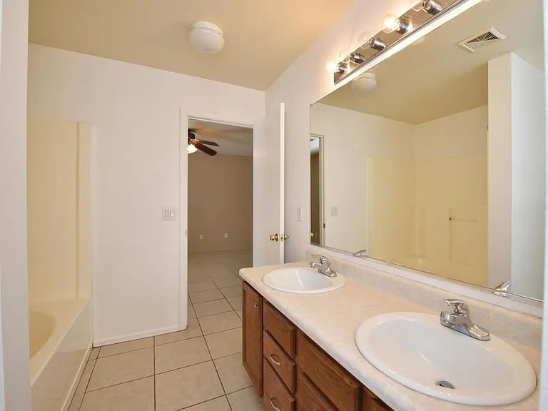 8843 E Pampa Ave — Photo 17