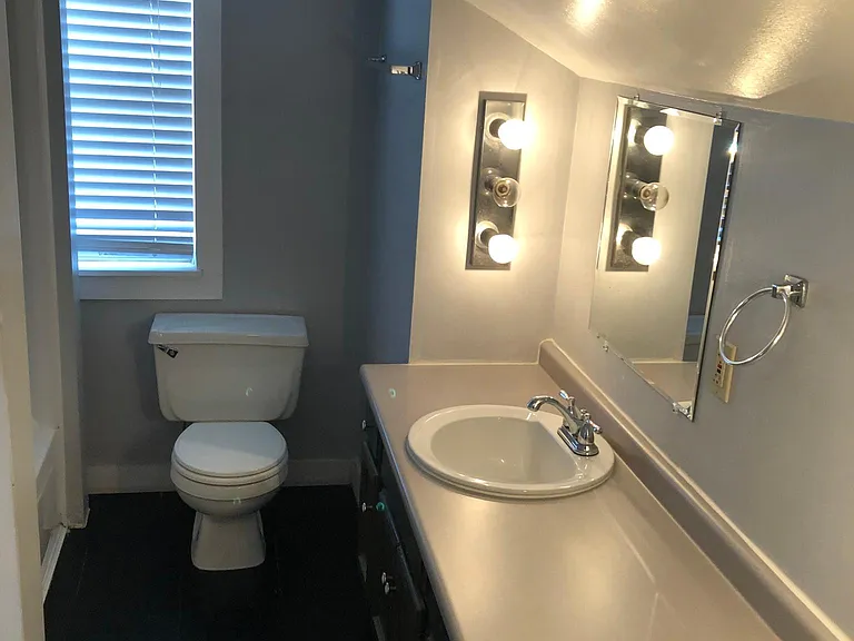 3533 S Spring Ave — Photo 16