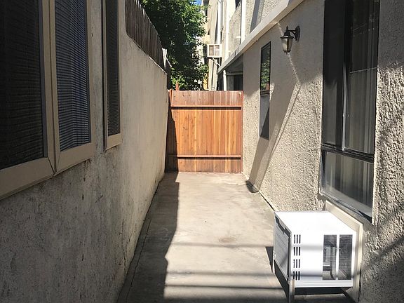 3rd image of 2107 N Beachwood Dr APT 110