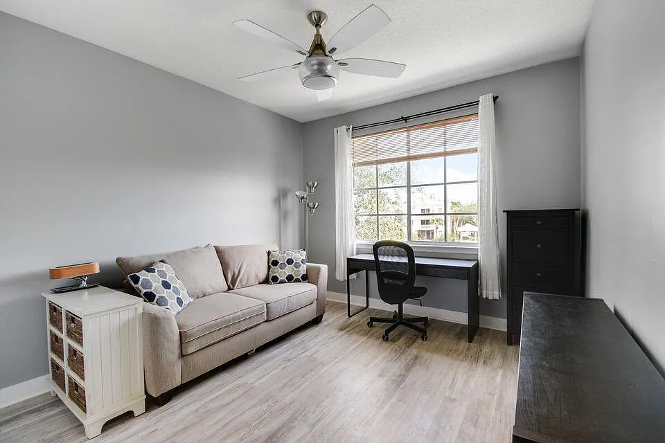 3 bed, 1193 sqft, $2,950 — Photo 3
