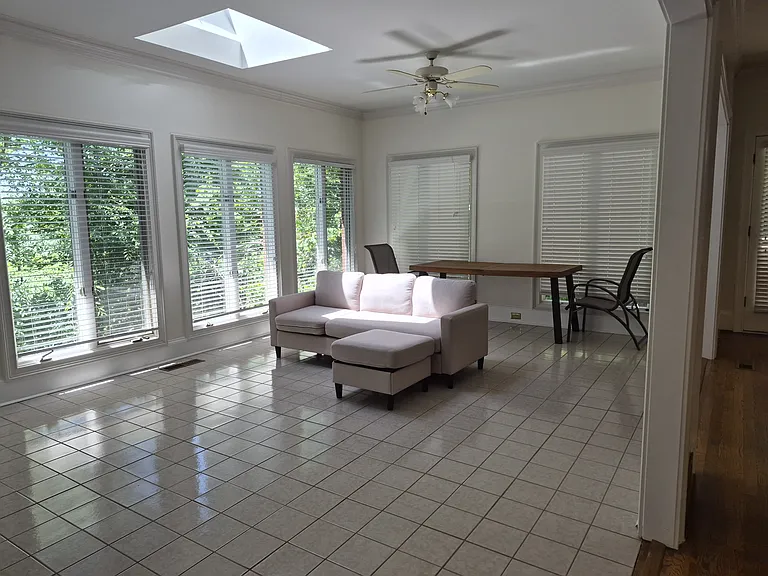 1835 Brandon Hall Dr — Photo 11