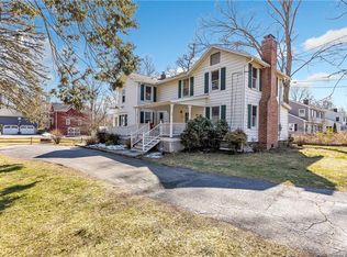 54 E Rocks Rd, Norwalk, CT 06851