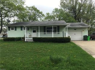 1446 Grand Blvd, Barberton, OH 44203