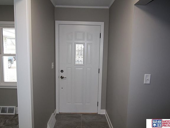 3rd image of 5242 W Benton St