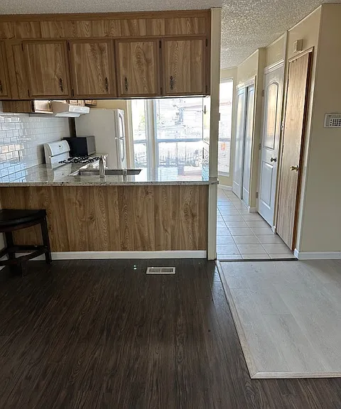 7461 Lockwood St — Photo 11