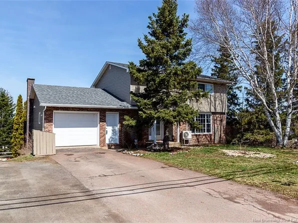 939 Coverdale Rd, Riverview, NB E1B 5E7