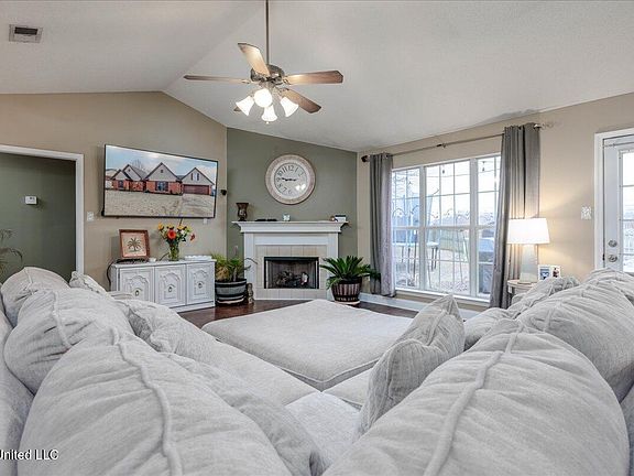 5th image of 2543 Baird Dr